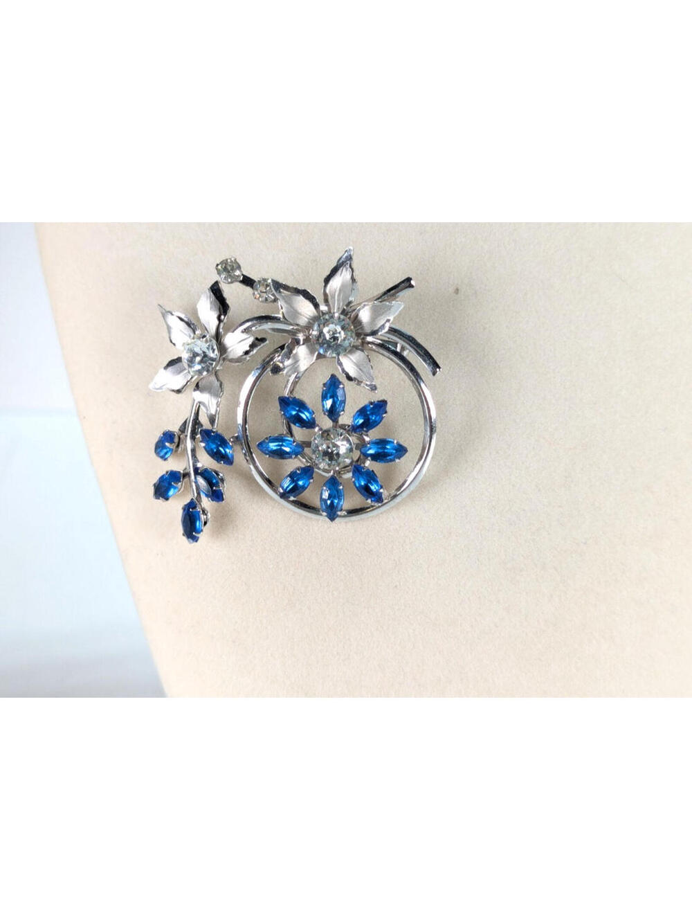 VTG Blue Sapphire & Clear Glass Rhinestone Brooch Pin 2" Retro Glam Flower Bling - Picture 2 of 9